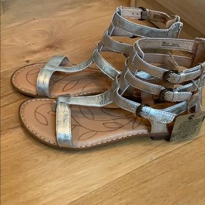 NWT Born Gladiator Sandals Size 9